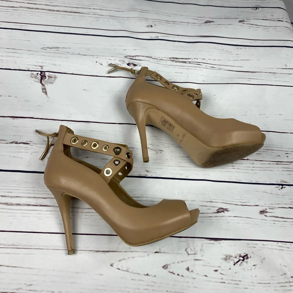WHBM Tan Eyelet‎ Heels
